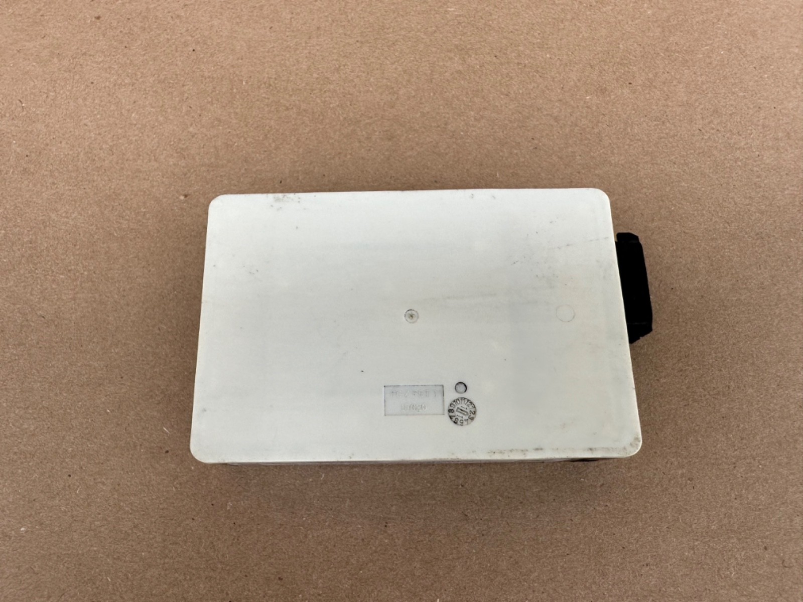 12-16 Mercedes W218 CLS550 CLS63 Front Blind Spot Radar Sensor A0009050010