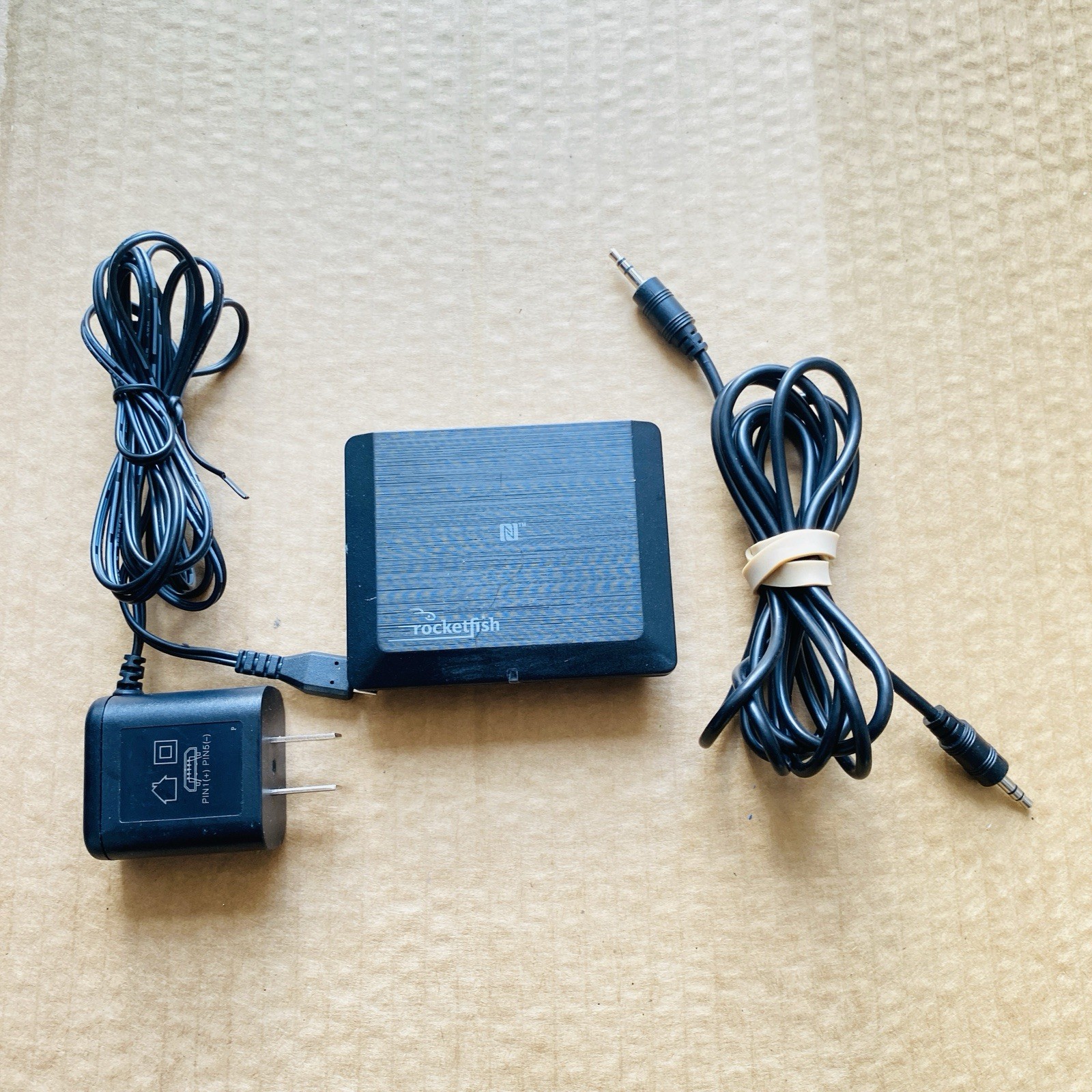 Rocketfish RF-BTR315 Bluetooth Audio Receiver With Power Supply