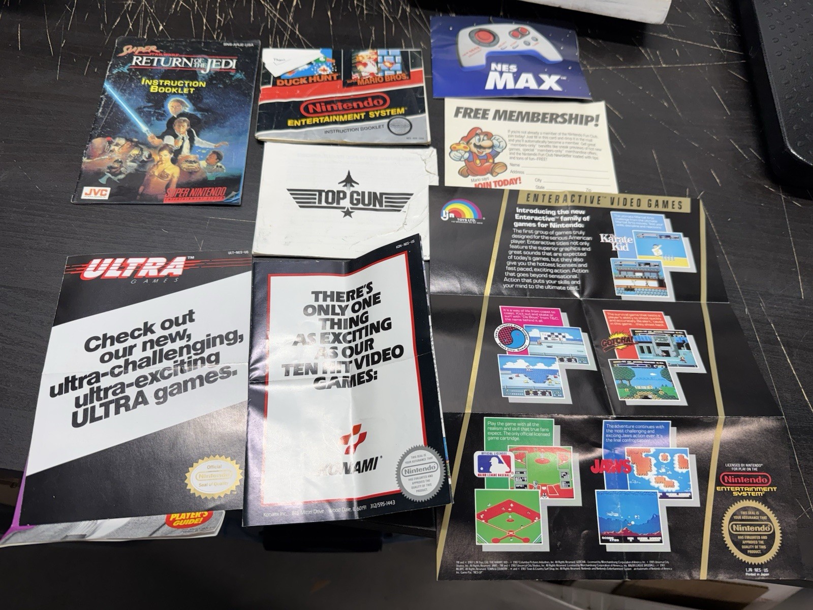Lot Of Old Vintage Video Game Brochures Manuals Jedi Top Gun Duck Hunt Mario