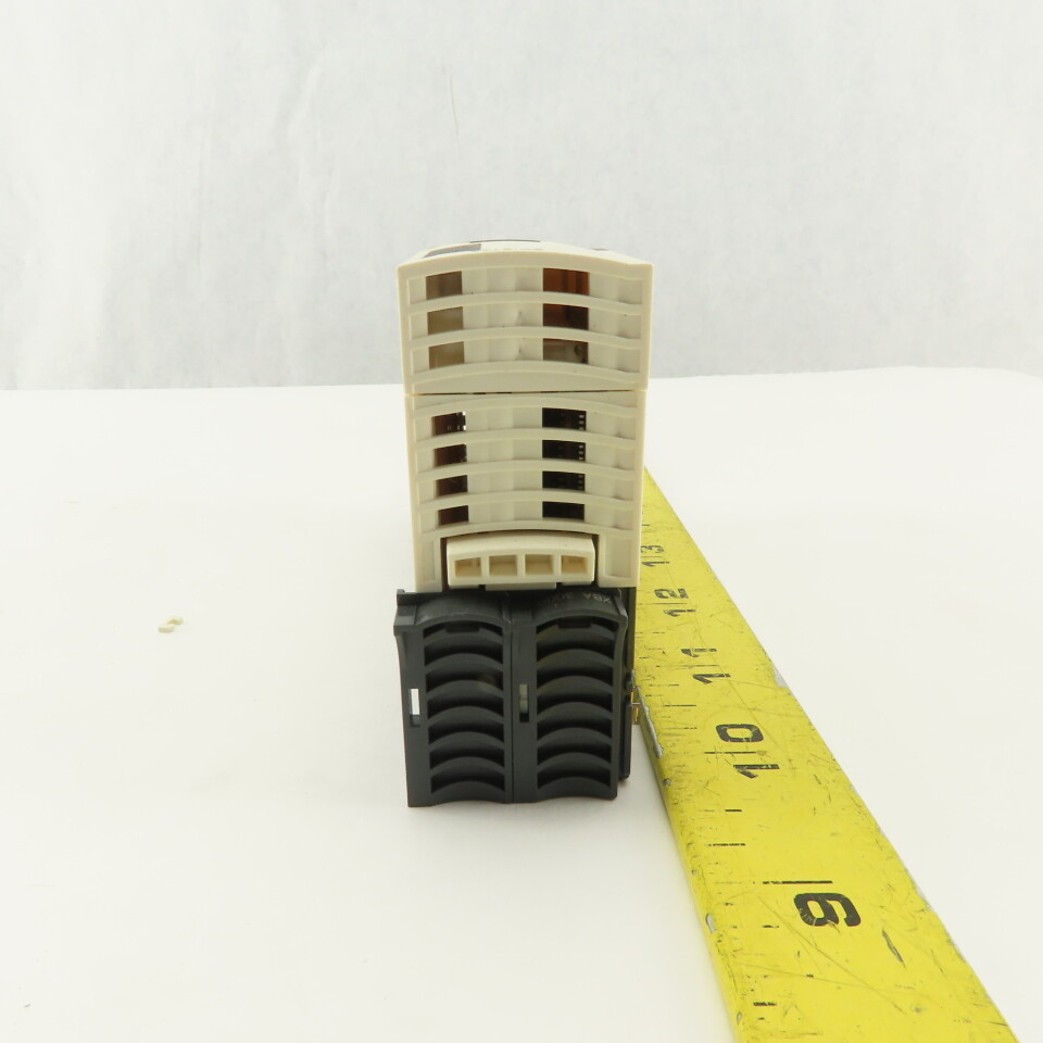 Schneider STB EPI 2145 Advantys Parallel Interface Module