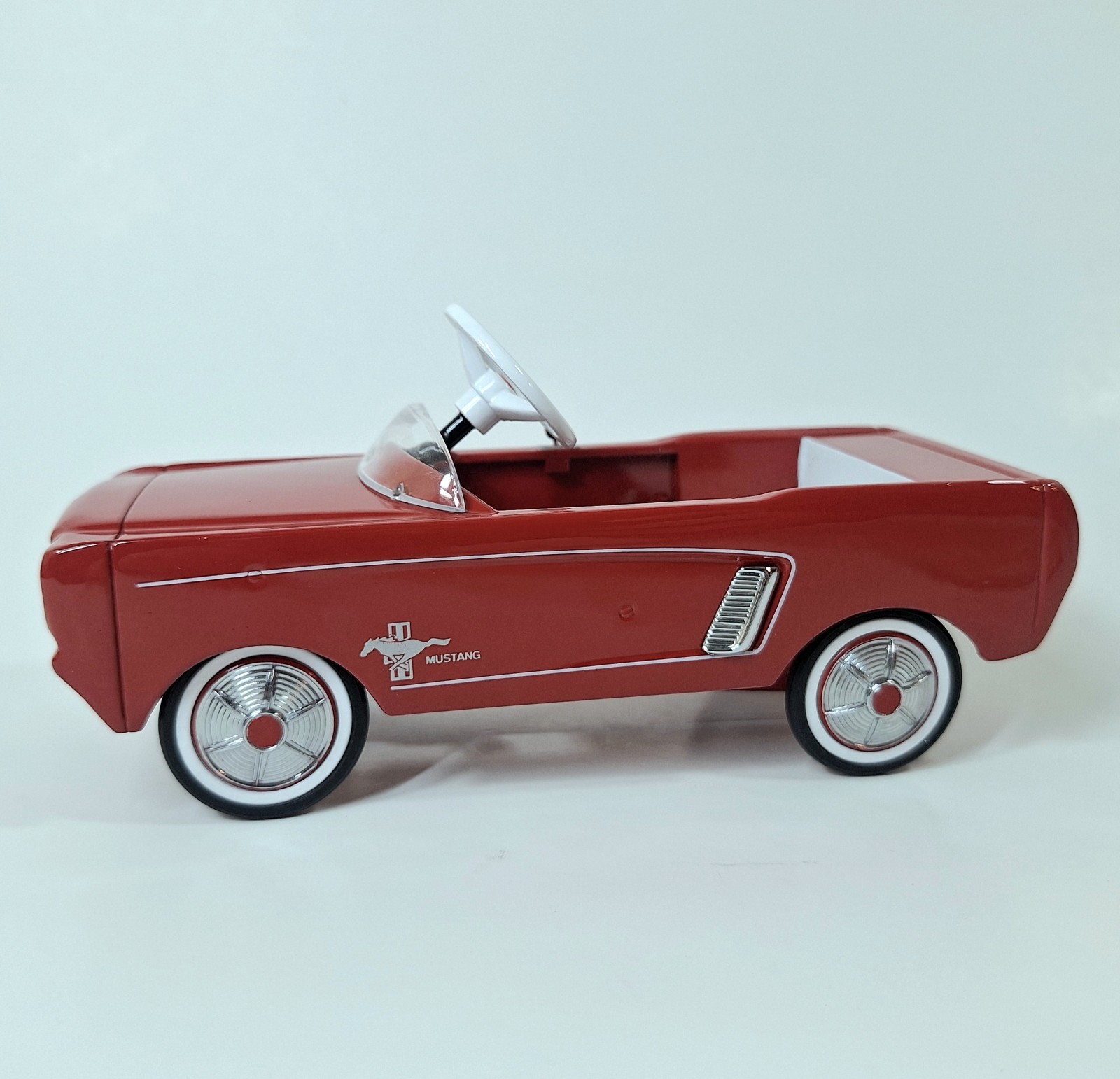 HALLMARK Kiddie Car Classics 1964 1/2 Ford Mustang Die Cast Pedal Car in Box
