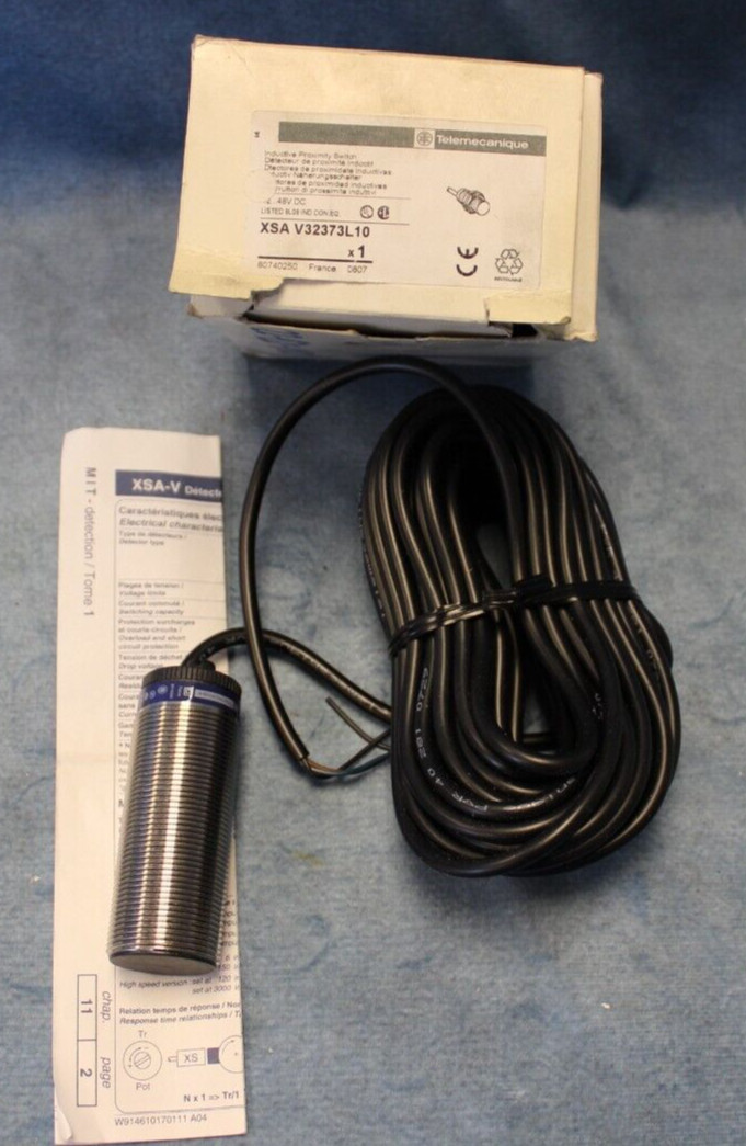 (New In Box) TELEMECANIQUE XSA V32373 L10 XSA 12...48V DC (6 Month Warranty)