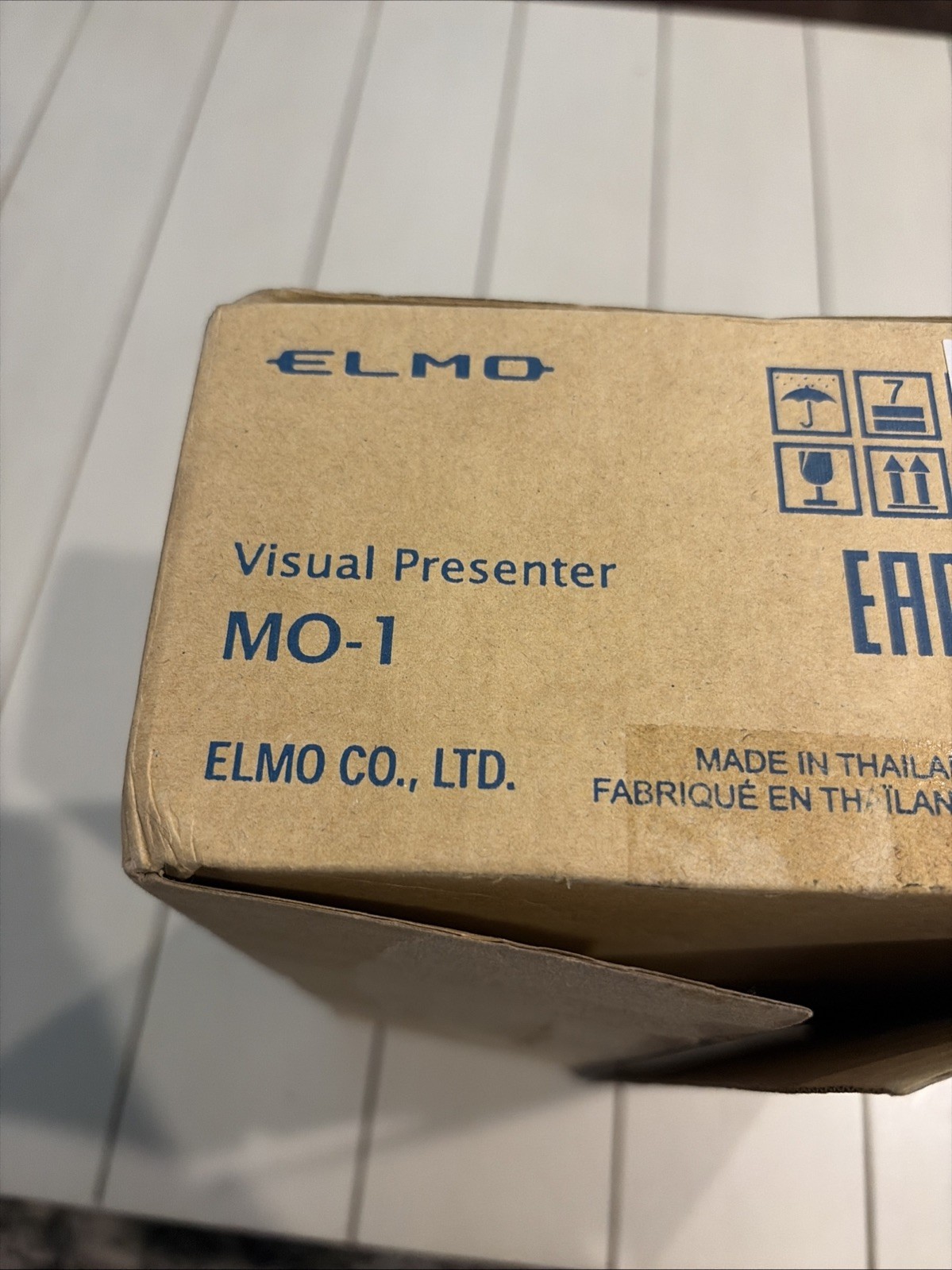 Elmo MO-1 Portable Visual Presenter