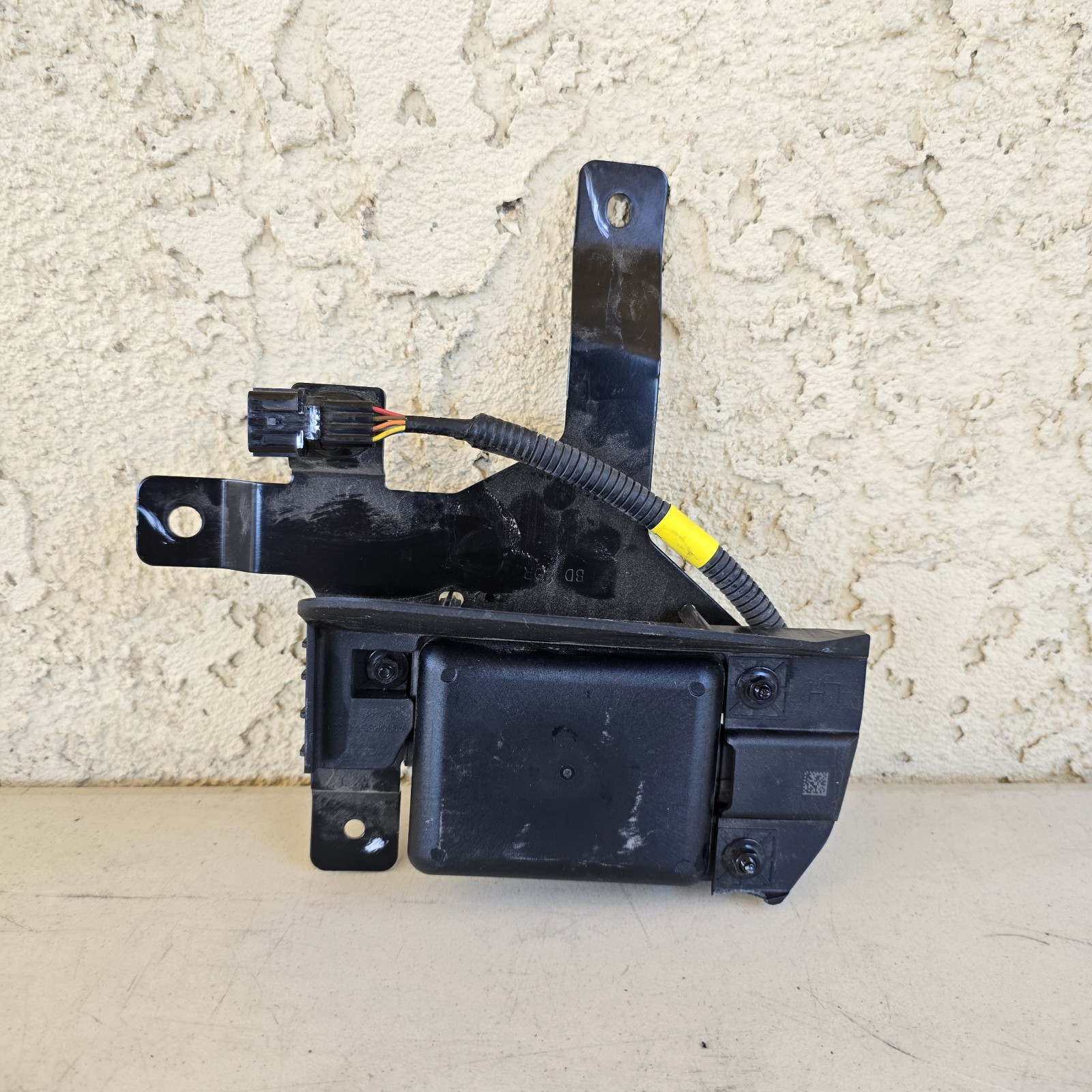 2019 - 2021 Kia Forte Blind Spot Module OEM Distance Detection Sensor Left side
