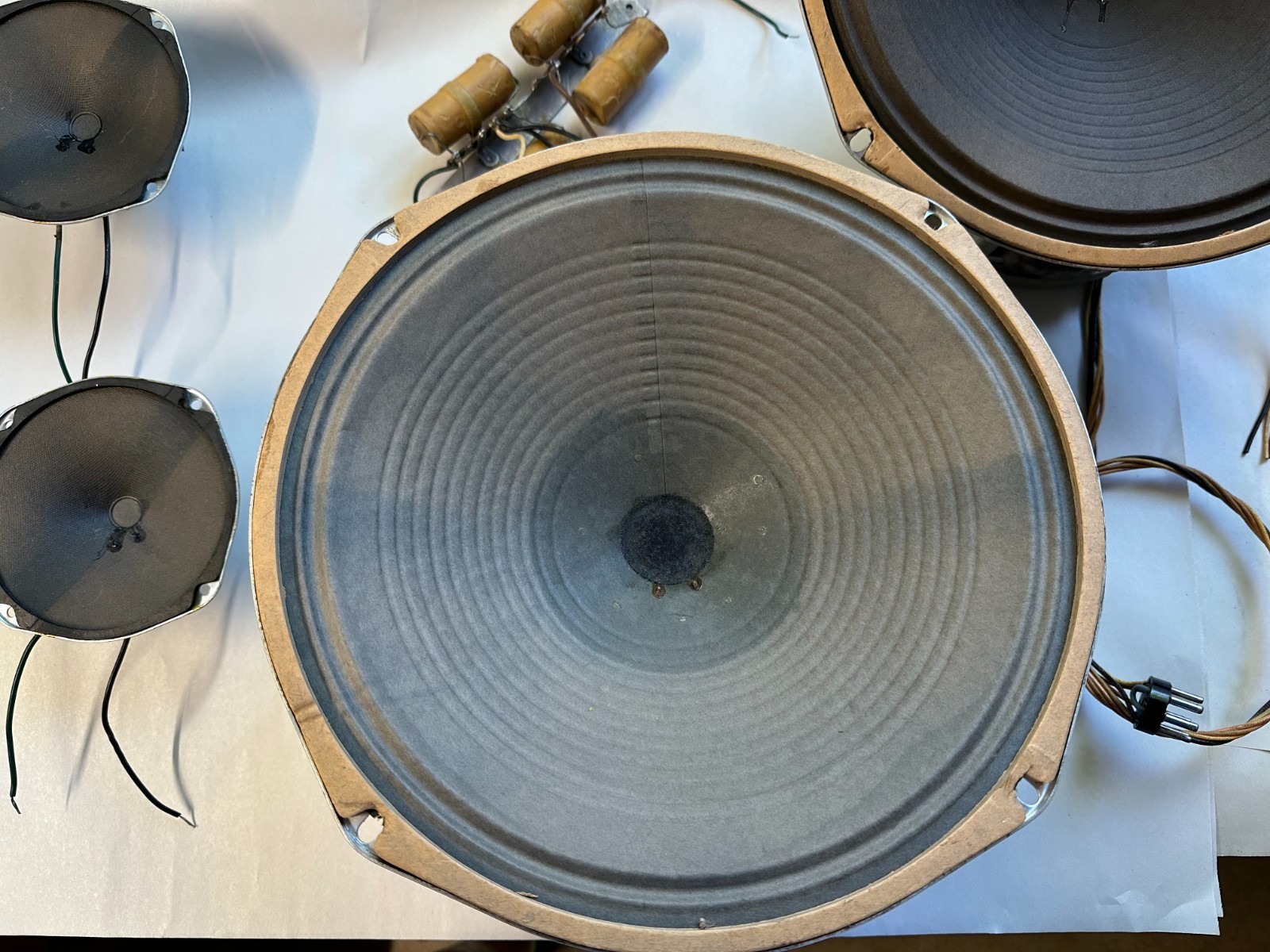 Vintage Magnavox speaker set - 1949 console