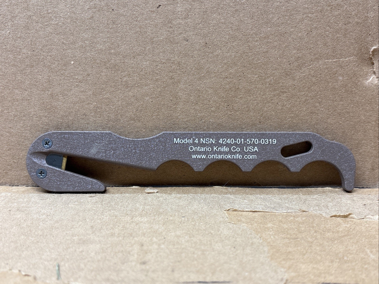 ONTARIO KNIFE CO. STRAP CUTTER MODEL 4 NSN: 4240-01-570-0319 + MOLLE Carry Pouch