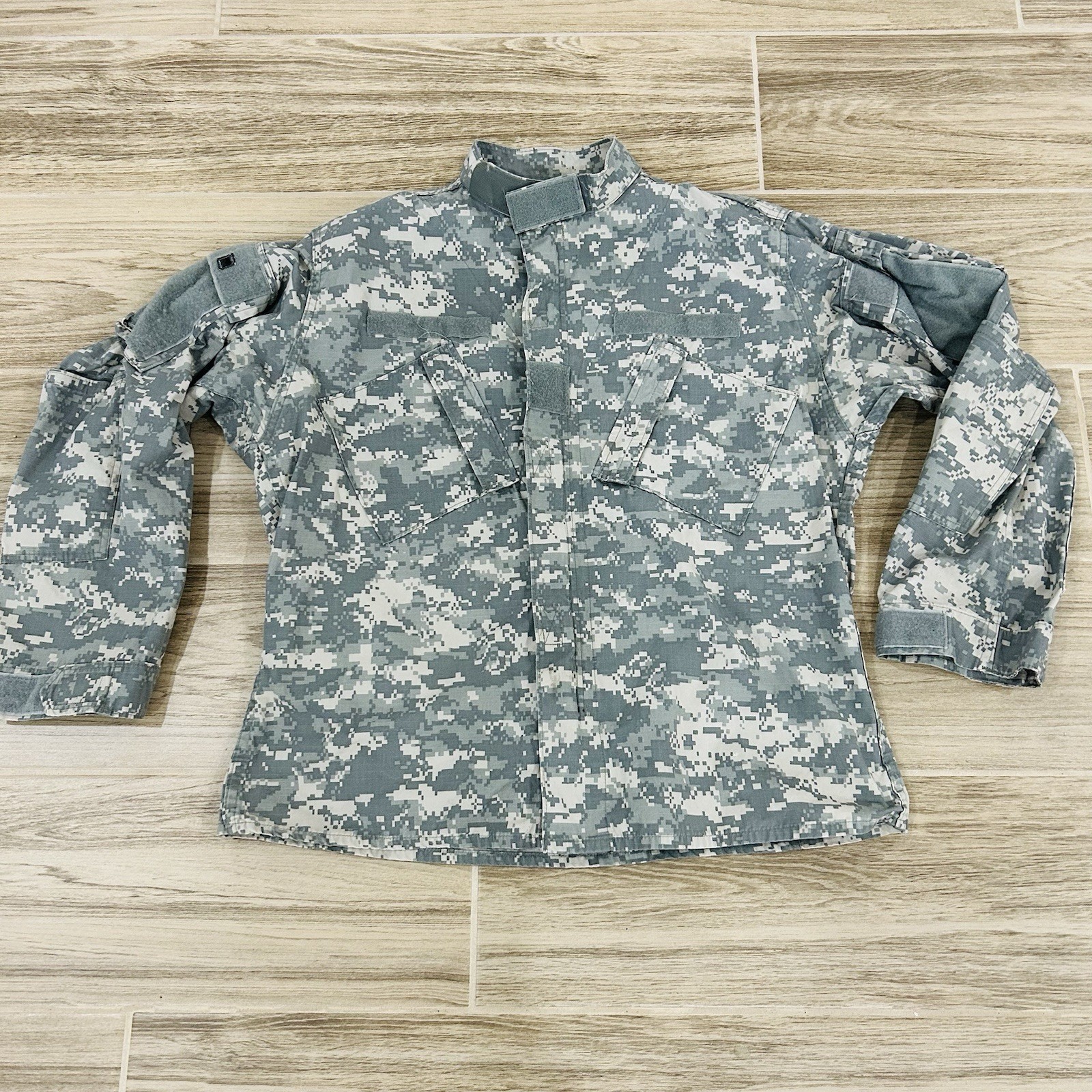 Army combat uniform coat spm100-05-d-0419 mens large regular Digital Camo ACU