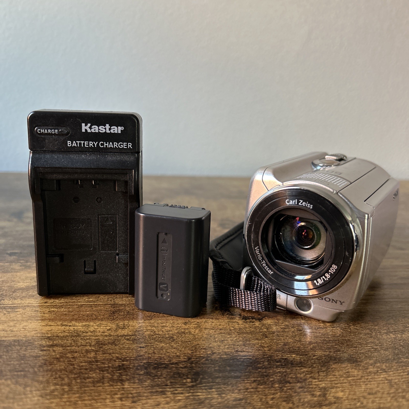 Sony Handycam DCR-SR68 Standard Definition Camcorder (Silver) 80GB HDD