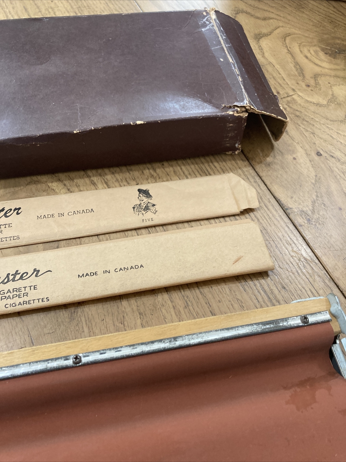 MID CENTURY V-MASTER EXTRA LONG 16" CIGARETTE MAKER ROLLER W/PAPERS IN ORIG. BOX