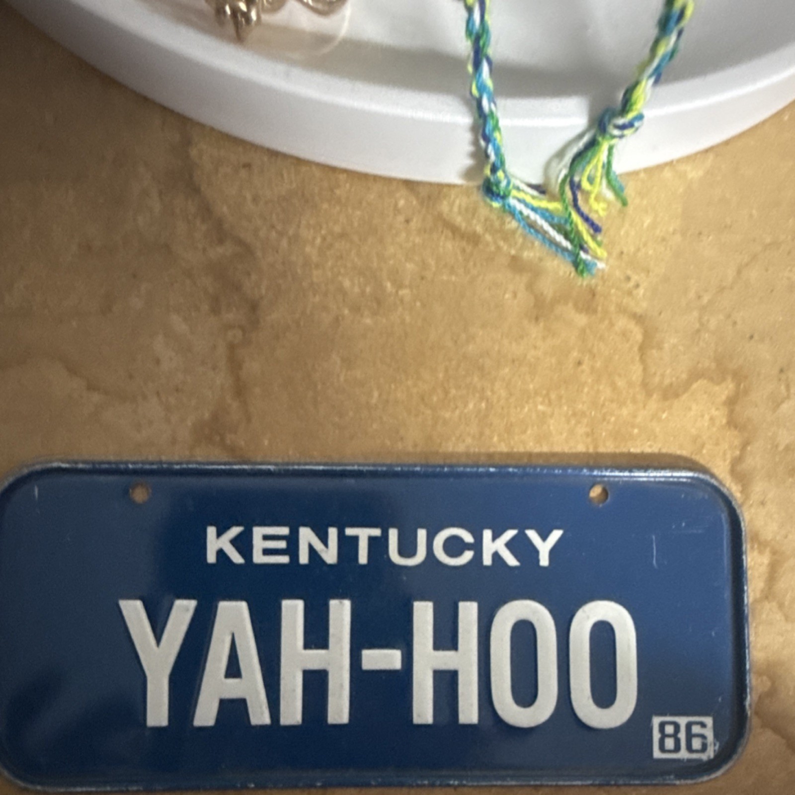 Kentucky YAH-HOO 86 Blue Collectible Novelty License Plate 1986