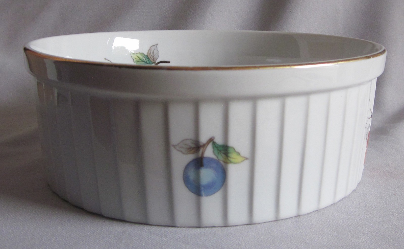 7 3/8" Souffle Dish Andrea by Sadek Fruit Pattern Gold Rim