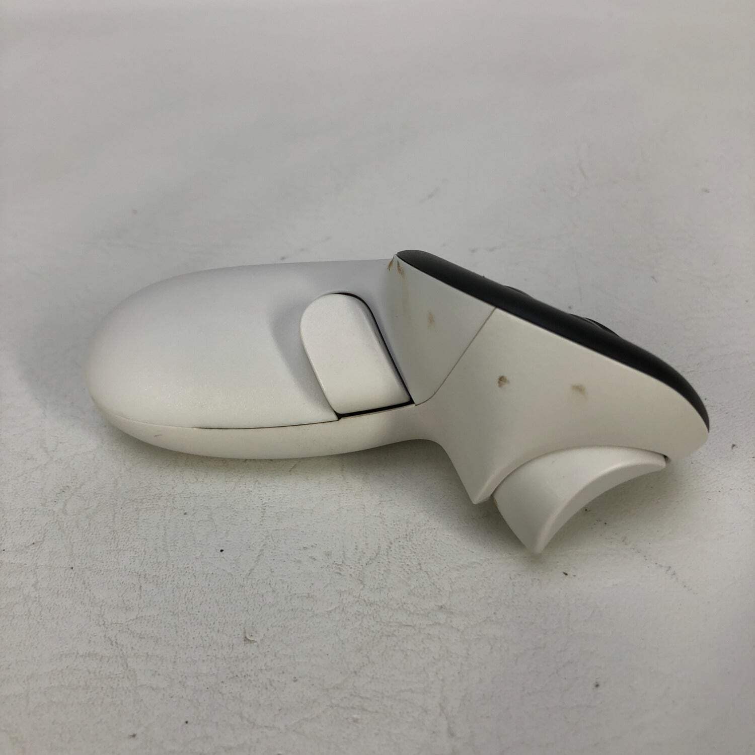 Broken Meta Touch Plus VR Controller Left V6P White