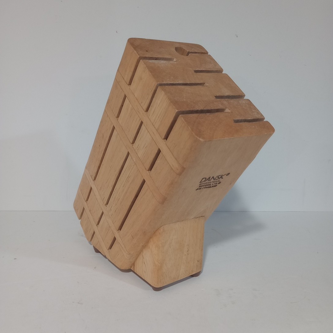 DANSK INTERNATIONAL DESIGNS VINTAGE WOOD KNIFE BLOCK 7 KNIVES