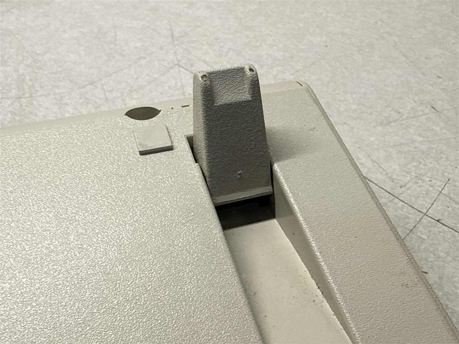 IBM 92G9006 MODEL M122 TYPE III QUIET TOUCH THERMINAL KEYBOARD
