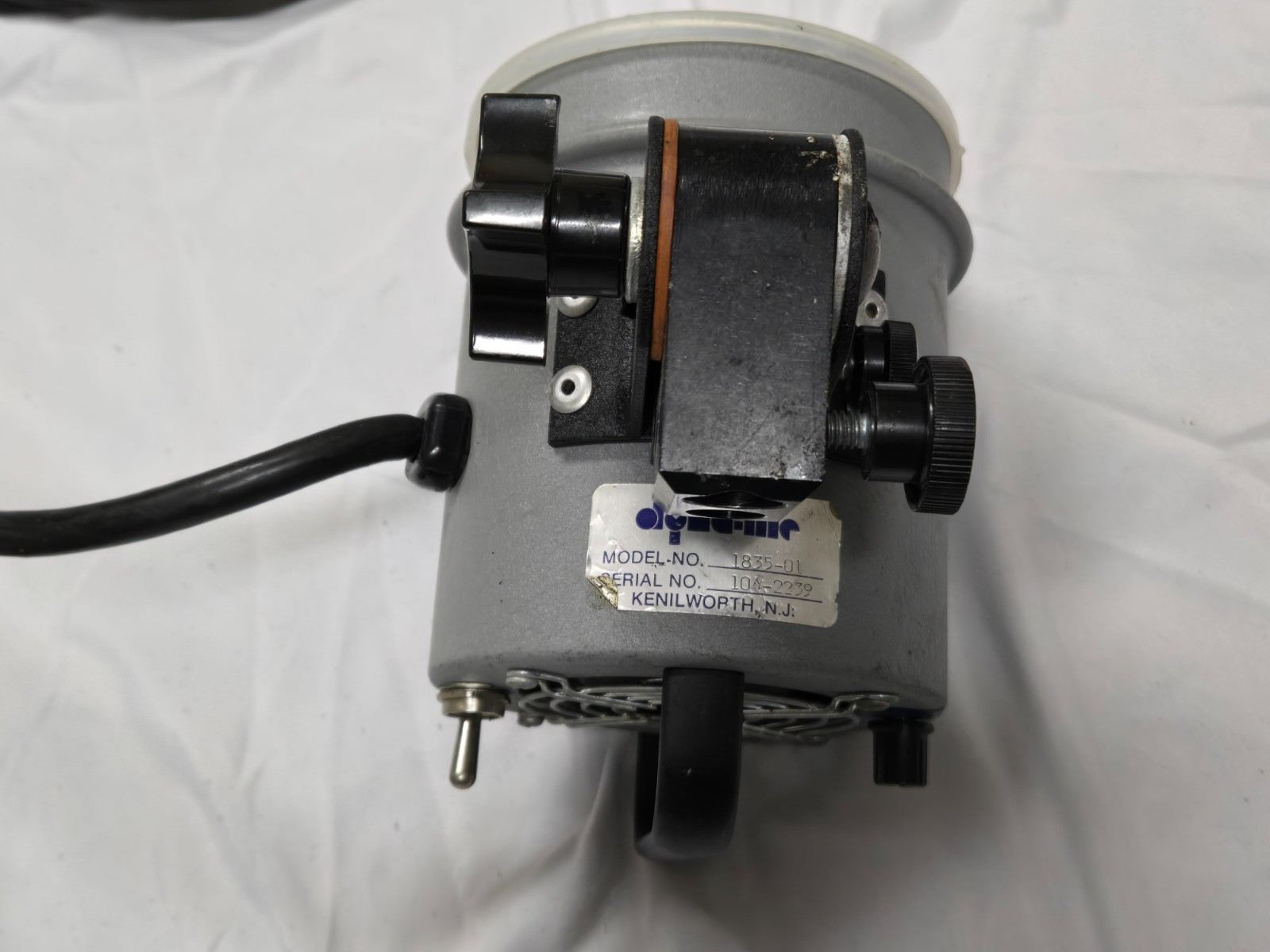 3 Type D Dynalite Blower Cooled Flash Heads & 2-16' Extension Cords -PLEASE READ