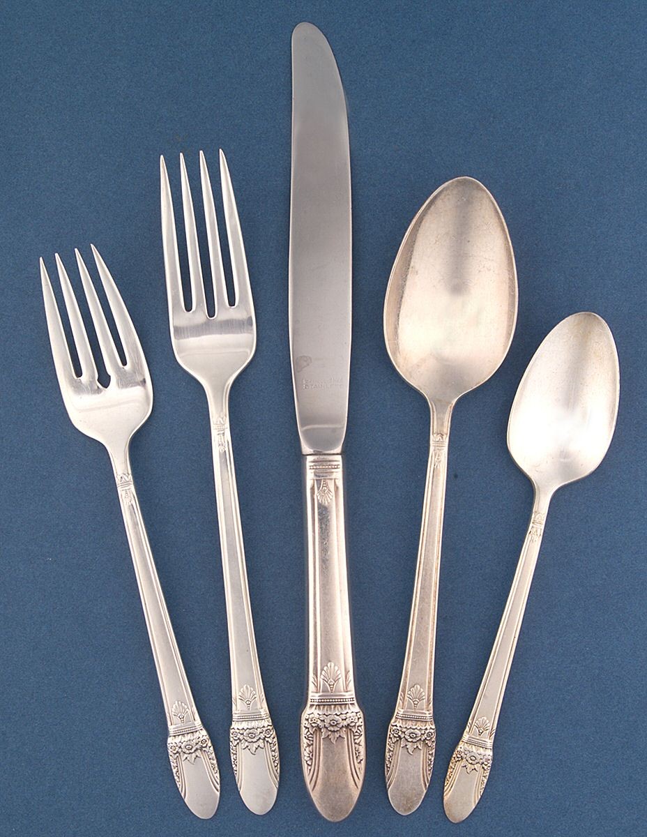 International Silver First Love  5 Piece Place Setting 6042668