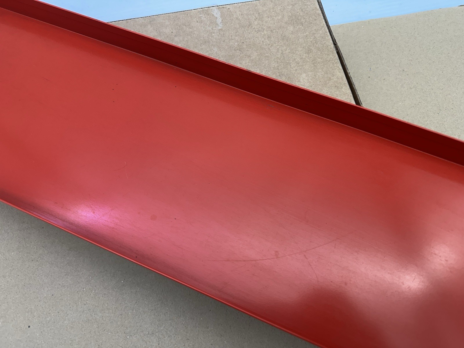 Snap-on KRA380 Roll Cab Sliding Parts Tray 21.5'' Wide x 6'' Deep x 1'' High Red