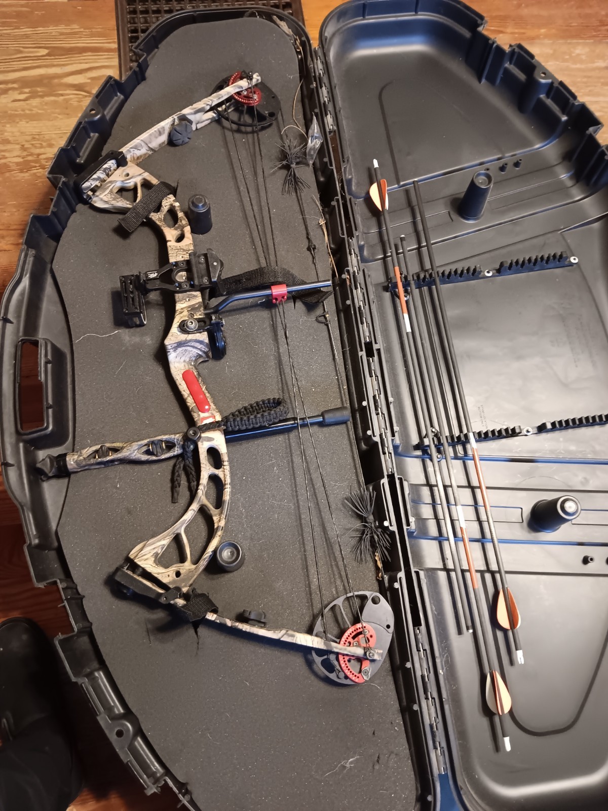 Left Hand PSE Rally Compound Bow Hunting Setup RTH price negotiable send offers
