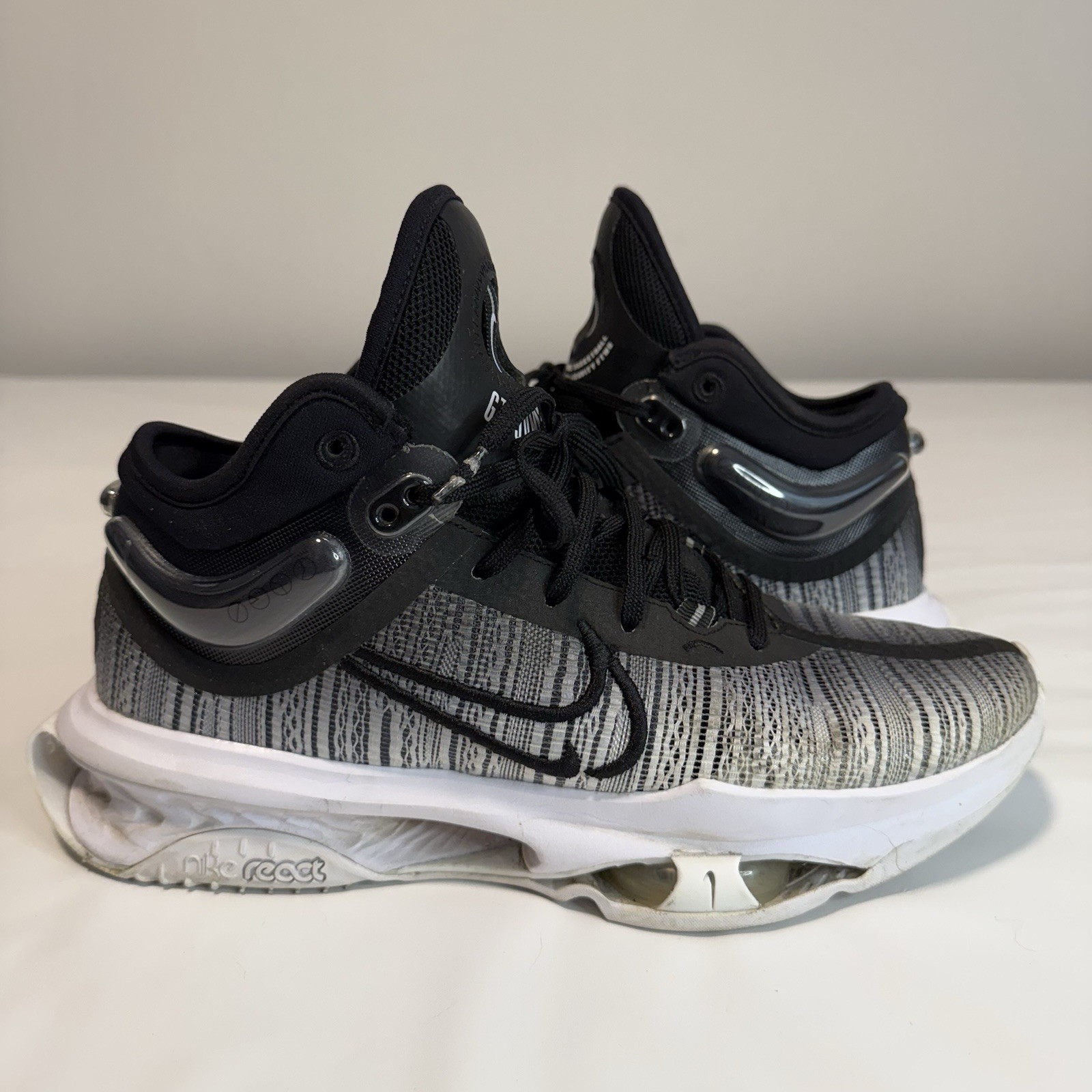 Nike Air Zoom GT Jump 2 Black/White Size 10.5