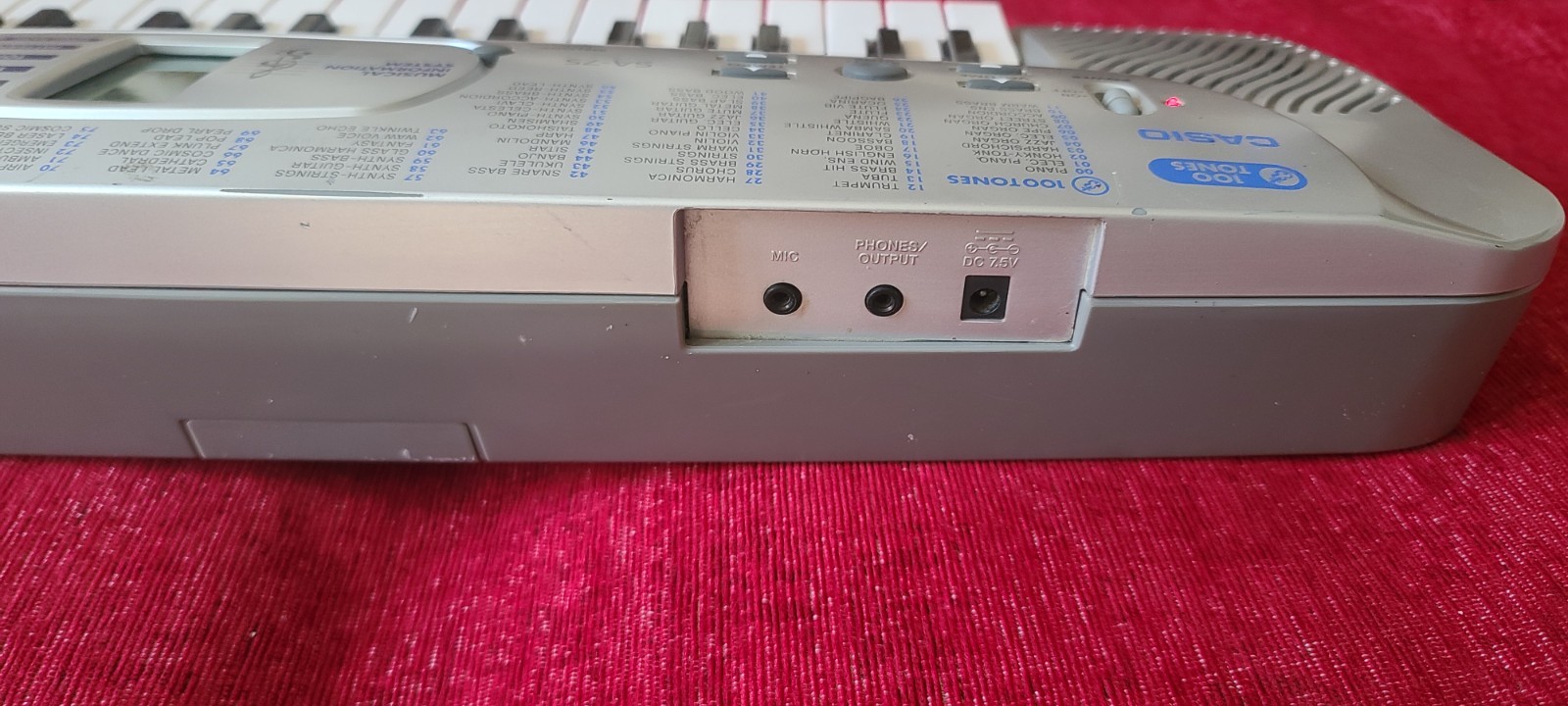 Casio SA-75 Electronic Keyboard