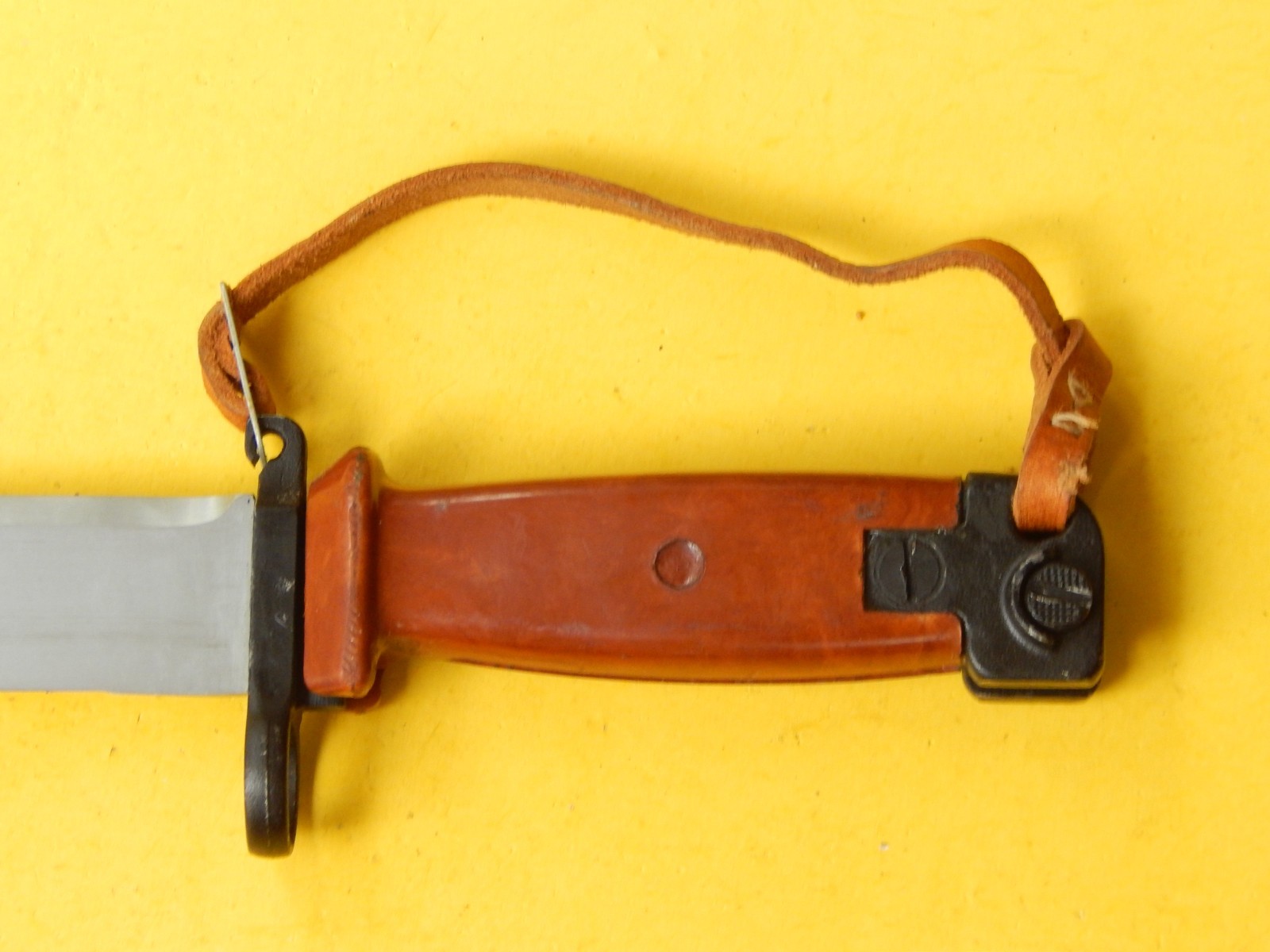 OLD Polish Wire Cutter BAYONET /SCABBARD