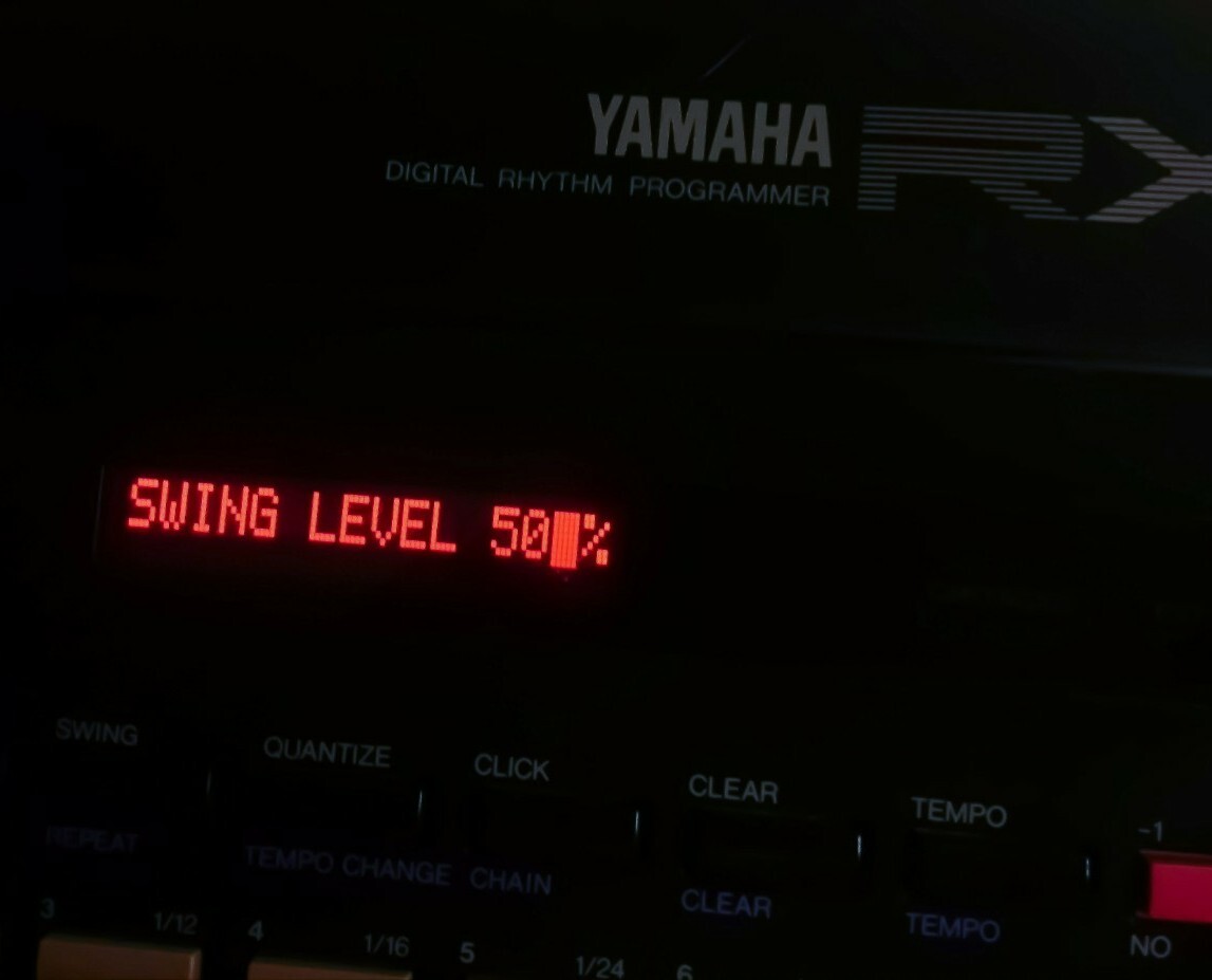 Yamaha RX11 / RX15 (Super Enhanced Black) PMVA LED Display !
