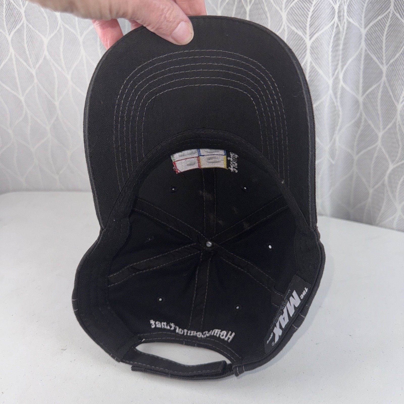 Home comfort in Multicolor Square Logo on Brown Hat Cap HookLoop Homecomfort.net
