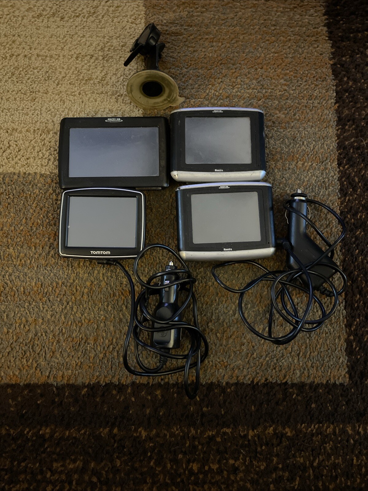 magellan gps (3) And 1 Tomtom