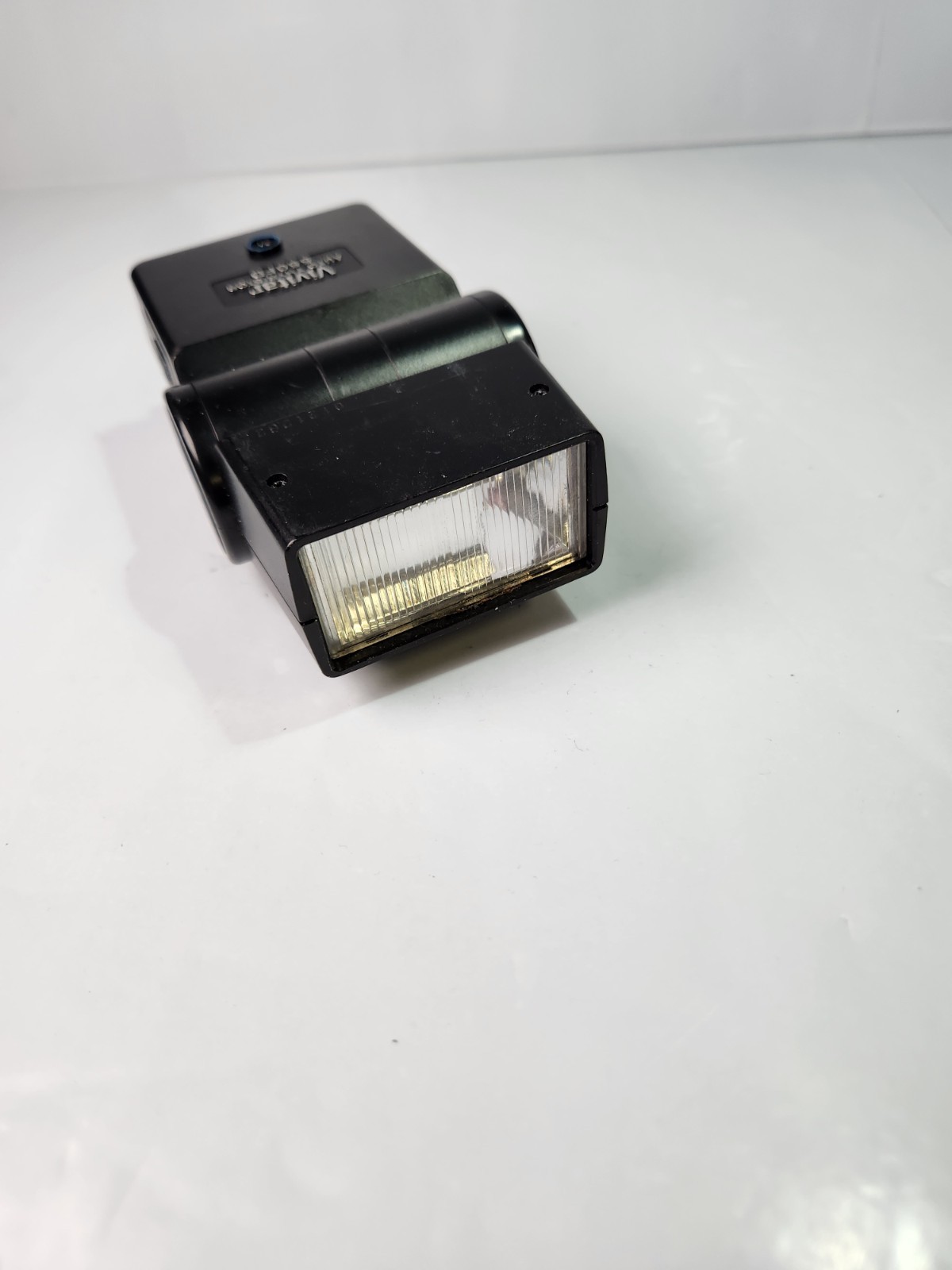 Vivitar Auto Thyristor Flash 550 FD Tested and Working