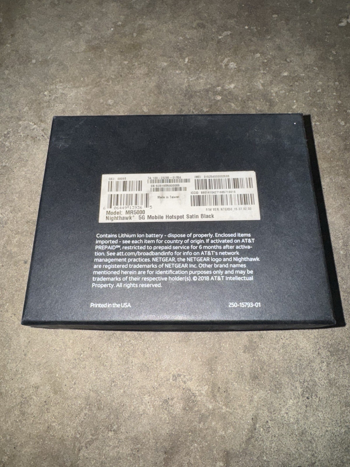 NetGear Nighthawk 5G MR5000 with OEM battery - AT&T