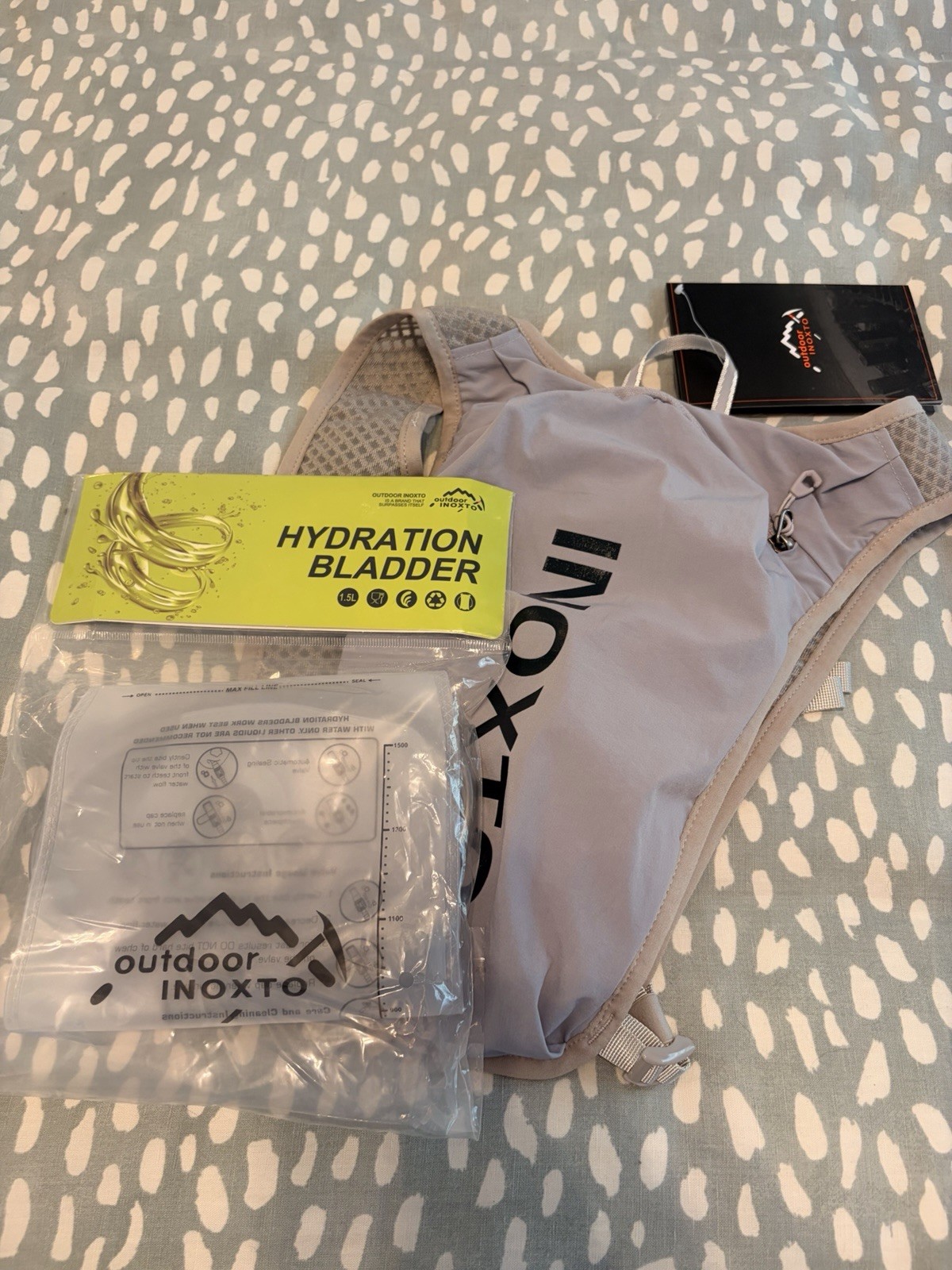 INOXTO Running Hydration Vest Backpack,Lightweight Insulated Pack with 1.5L