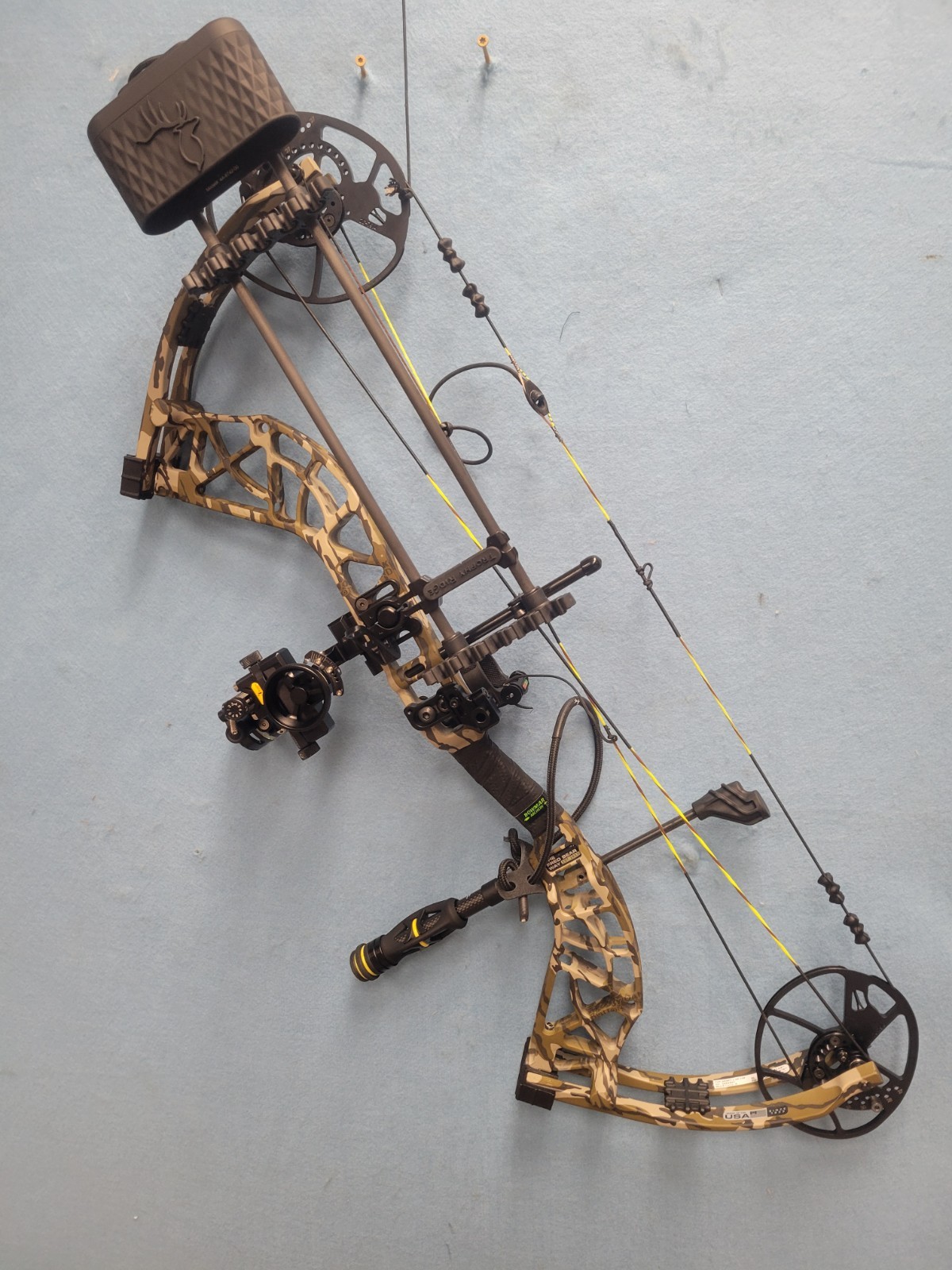 Bear THP Adapt 2 Plus HP Sync RTH Compound Bow Package LH