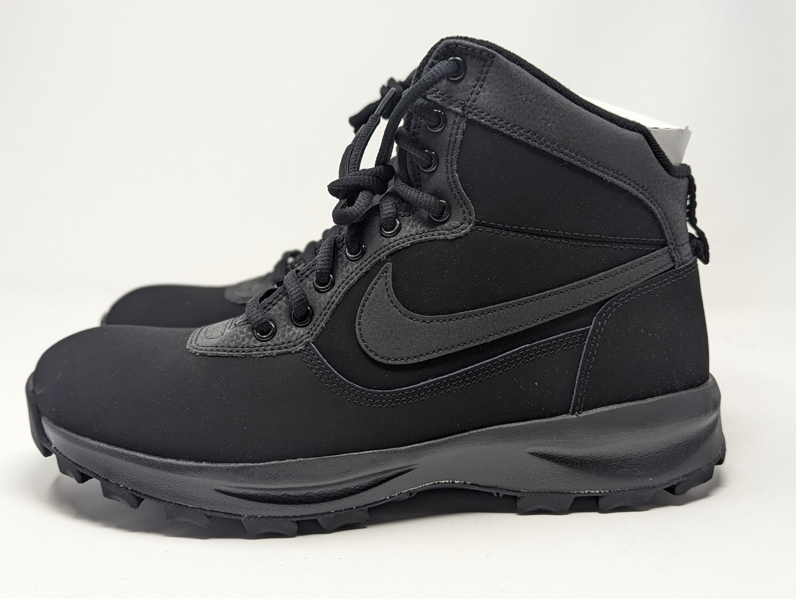 Nike Manoadome Triple Black Men's Sneaker Boots New 844358-003