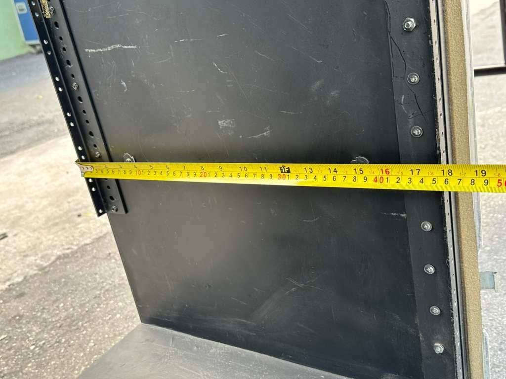 Anvil 16 Space Wheeled Rack Case #8700 (One)THS