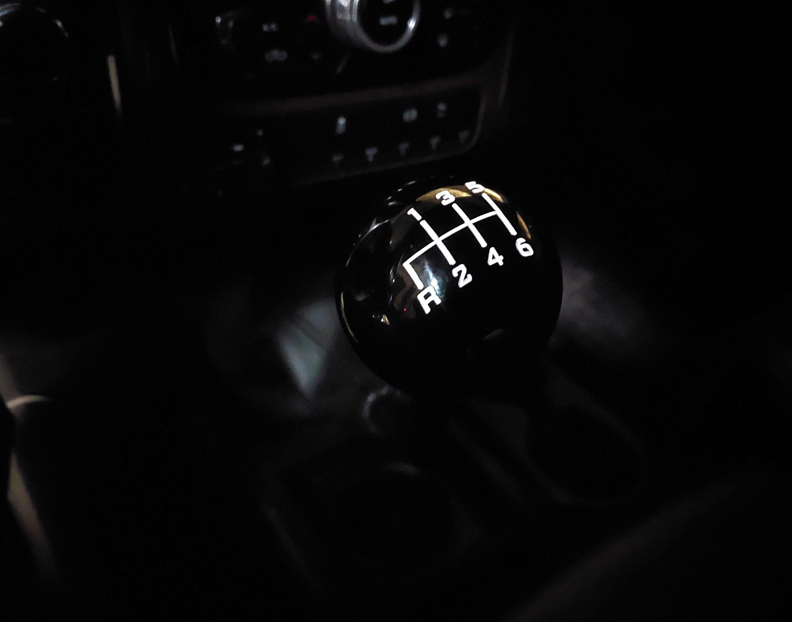 Black 6 Speed Shifter Ball Shift Knob For G56 Dodge 5.9l 6.7l Cummins M10-1.5