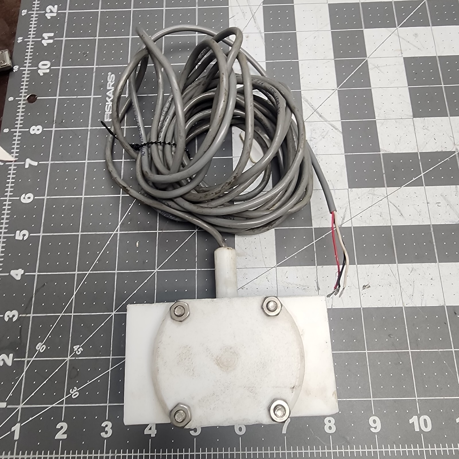 Cole Parmer SPT-050 Flow Sensor 1/2" NPT 0.1-10 GPM KH-33110-10   [Z3B4]