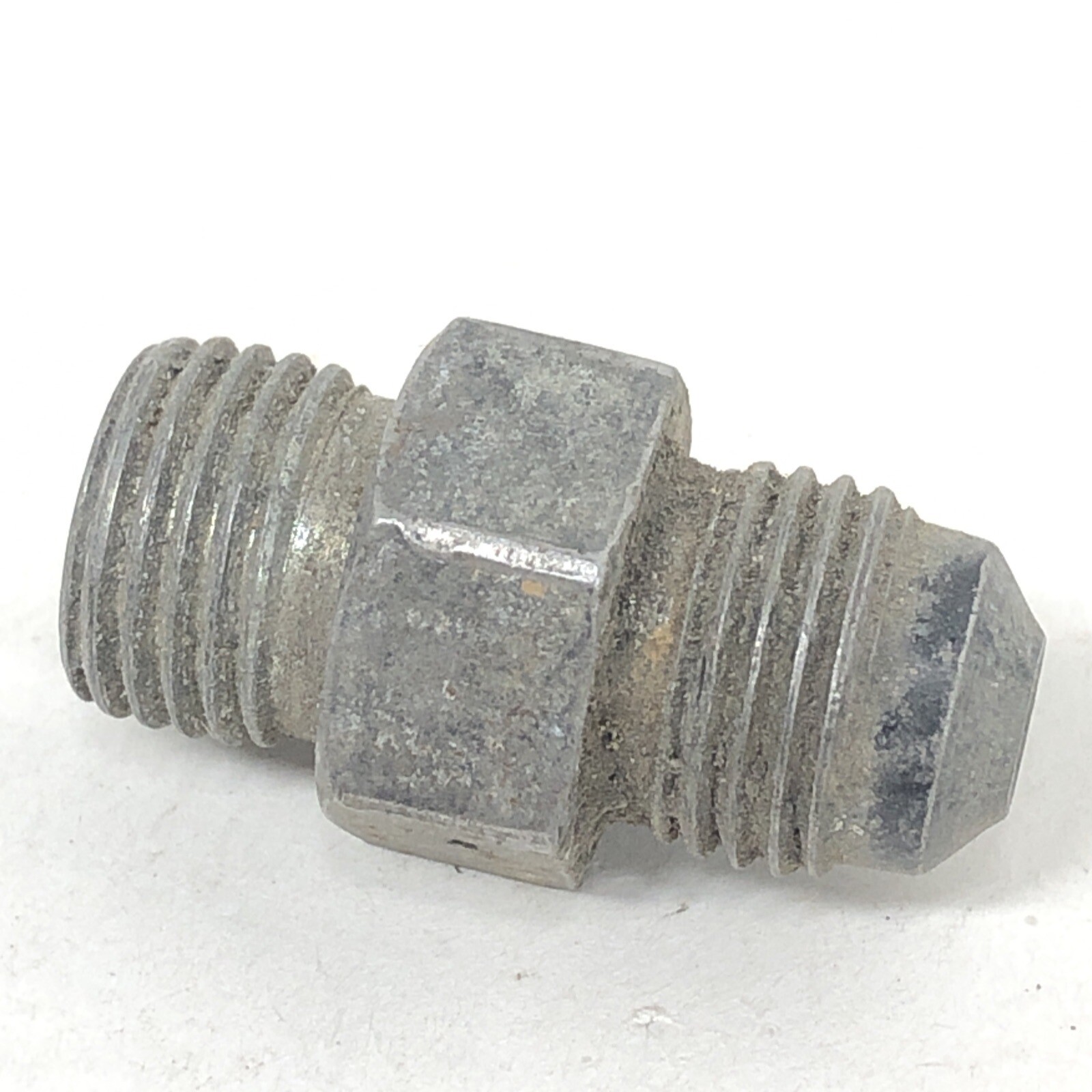 3/8" M JIC-6 to 3/8" M ORB-6 Adapter Fitting