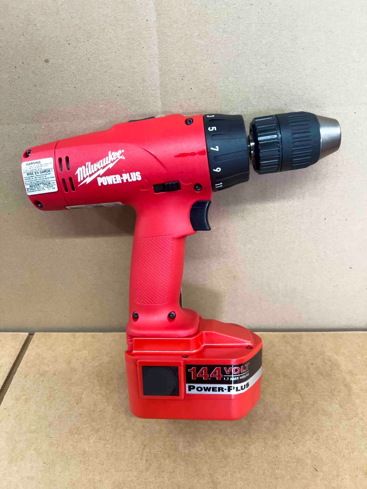 Milwuakee 0512-26 1/2" Driver Drill kit 14.4V, with flash light.