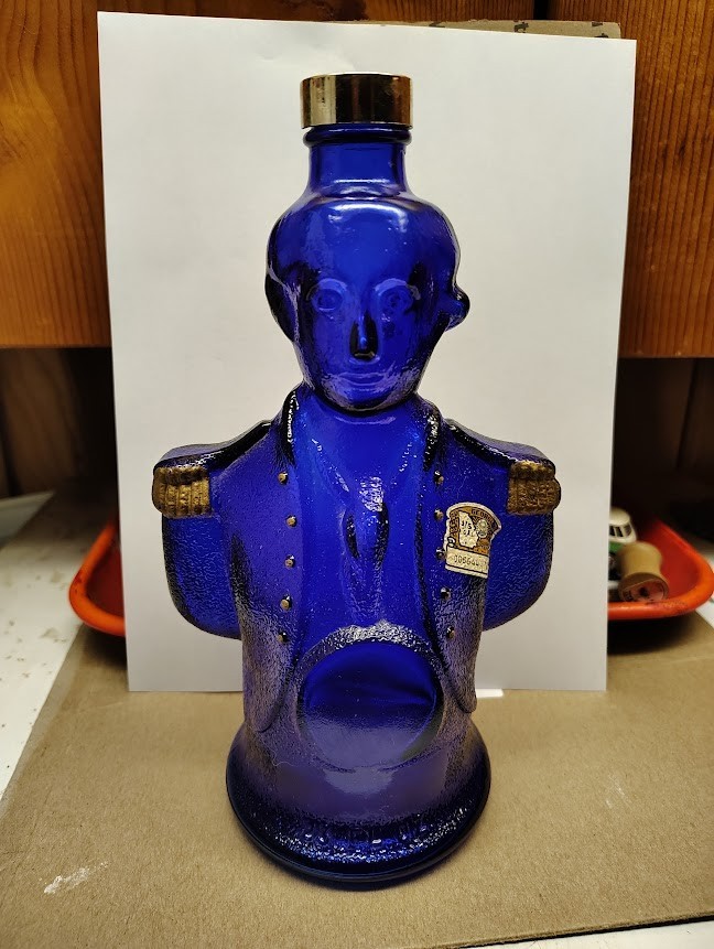 CHARLES JACQUIN GEORGE WASHINGTON CORDIAL COBALT BLUE DECANTER 1976 BICENTENNIAL