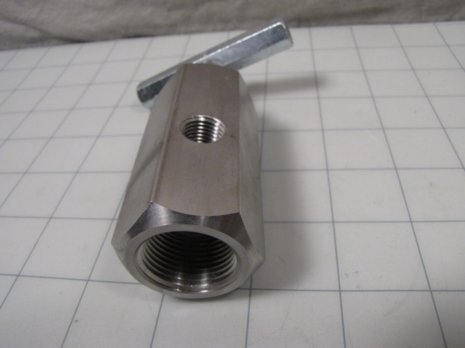 CVGFS Needle Valve 3/4" In 1/4" Out NEW