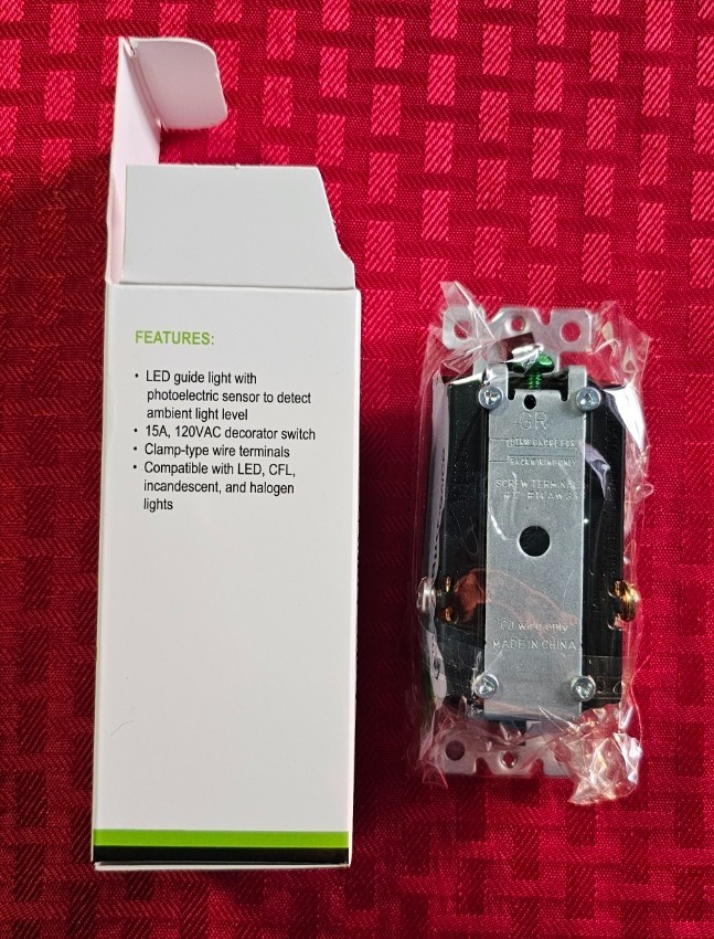 LED DECORATOR GUIDE LIGHT DEVICE, NIGHT LIGHT, HALL LIGHT, DAYLIGHT SENSOR