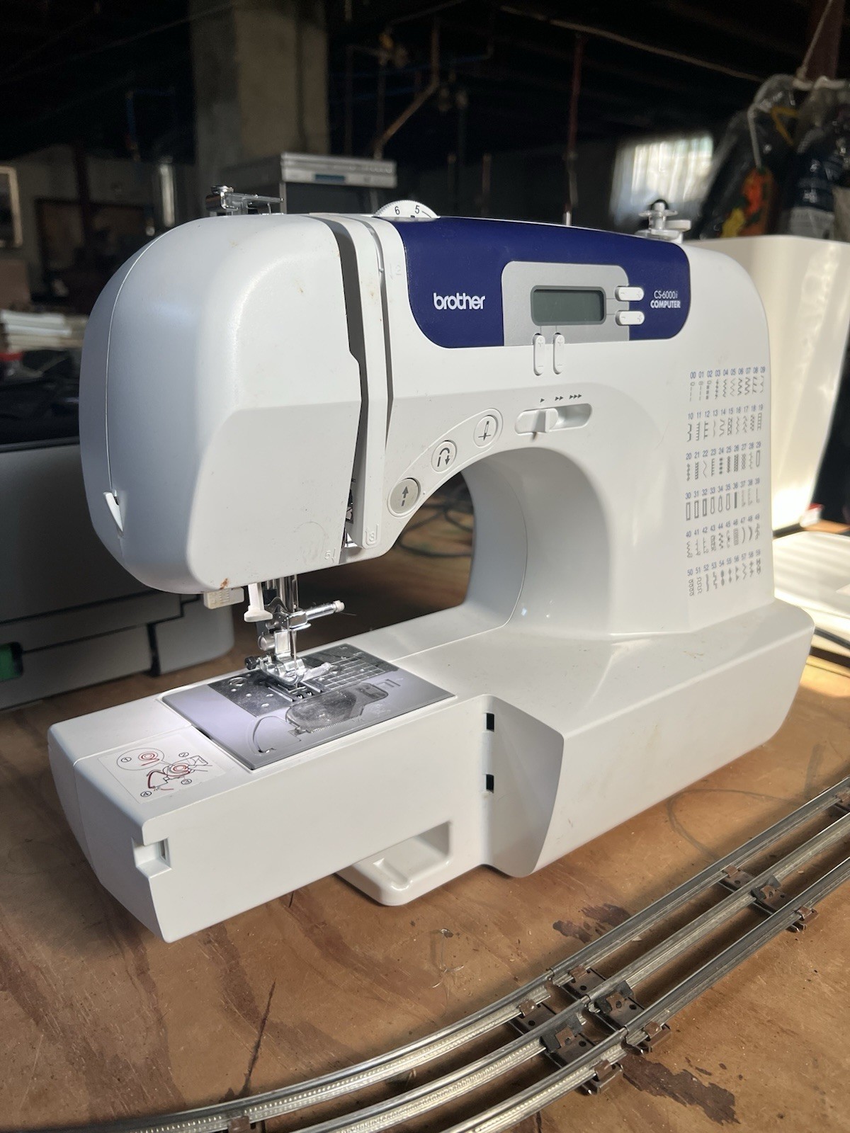 Brother CS-6000i Computerized Sewing Machine with Hard Cover & Extension Table