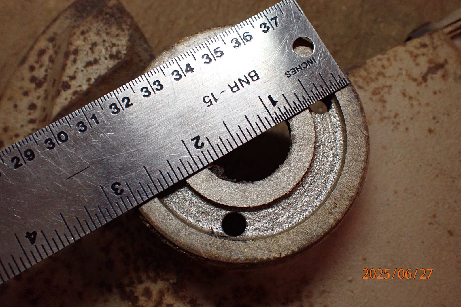CRAFTSMAN 115.7575 BENCH GRINDER LEFT SIDE INSIDE WHEEL COVER CASTING
