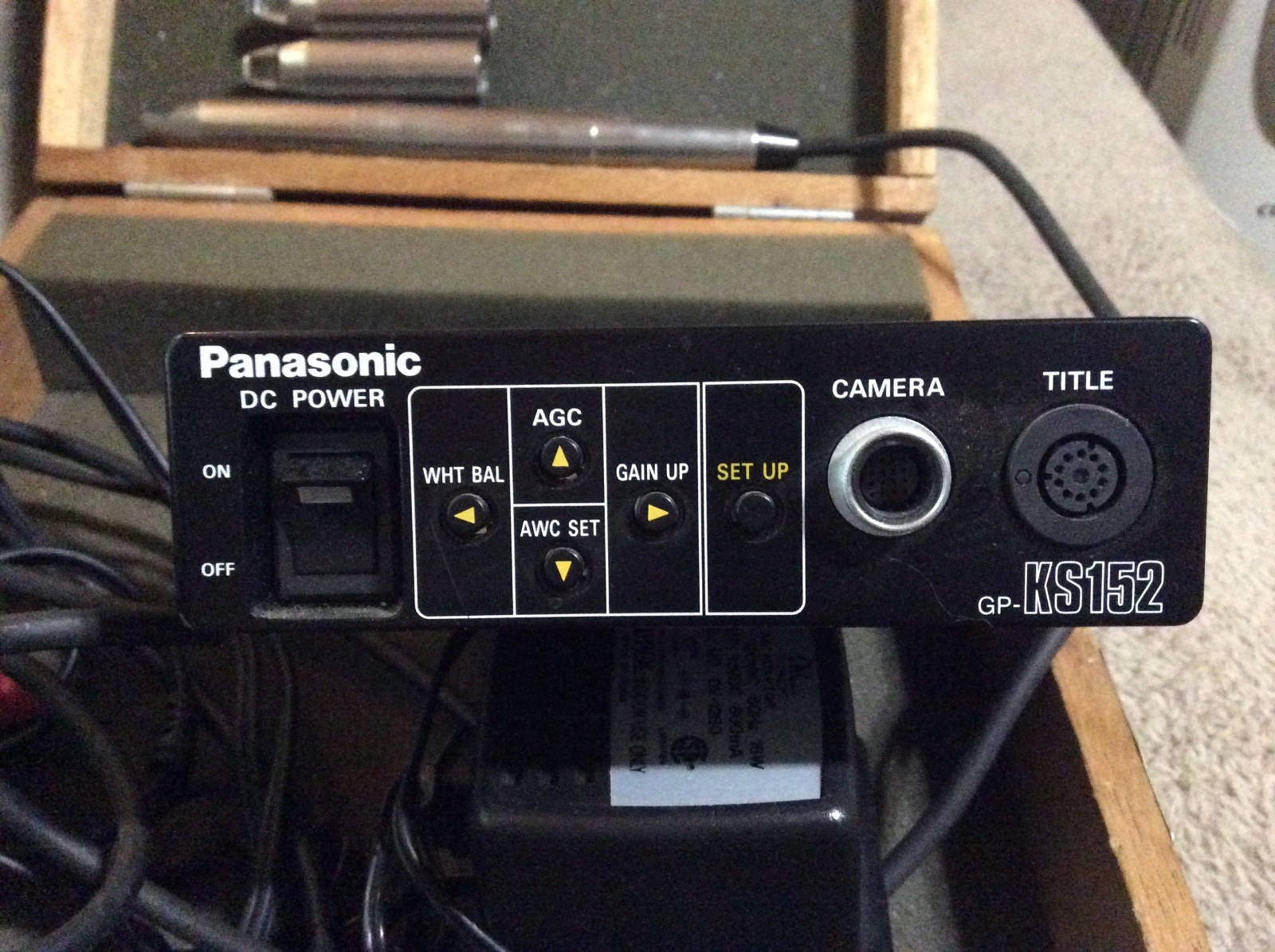 Panasonic GP-KS152 CCD Digital Microscopy Camera Camera Wands Case UNTESTED READ
