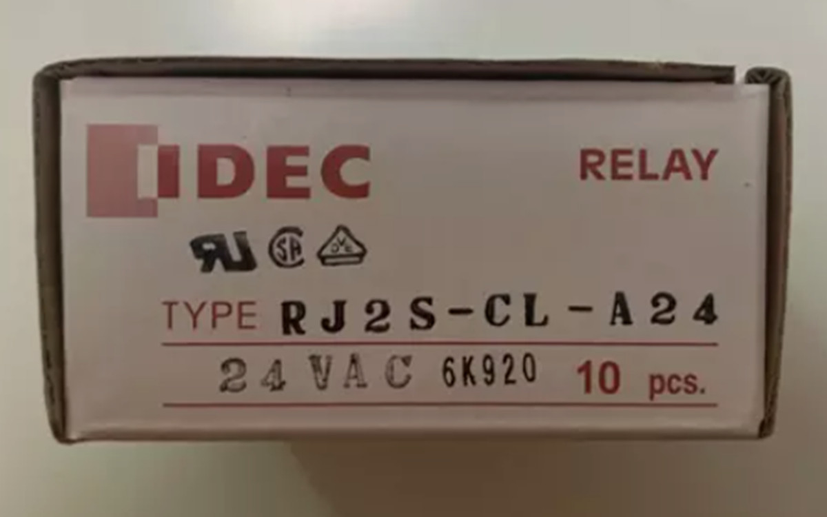 10PCS/1Box NEW IDEC Relays RJ2S-CL-A24 RJ2SCLA24 24VAC