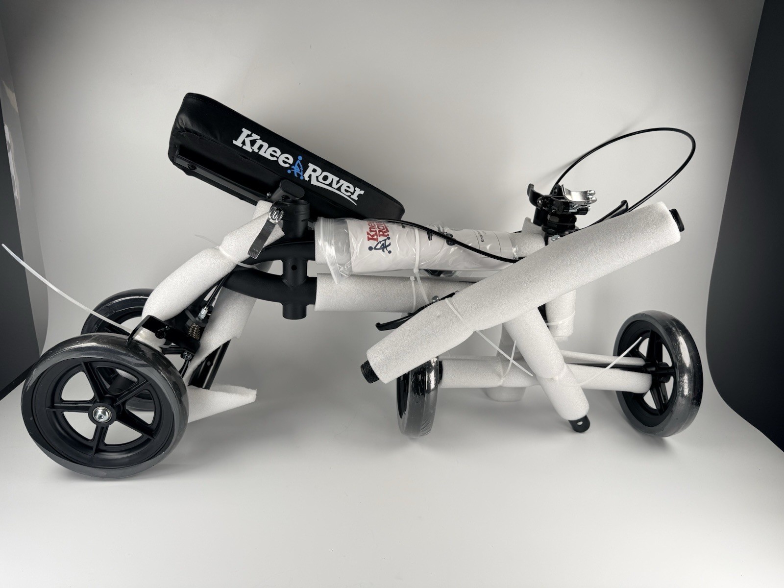 Knee Rover - Steerable Knee Scooter - Matt Black
