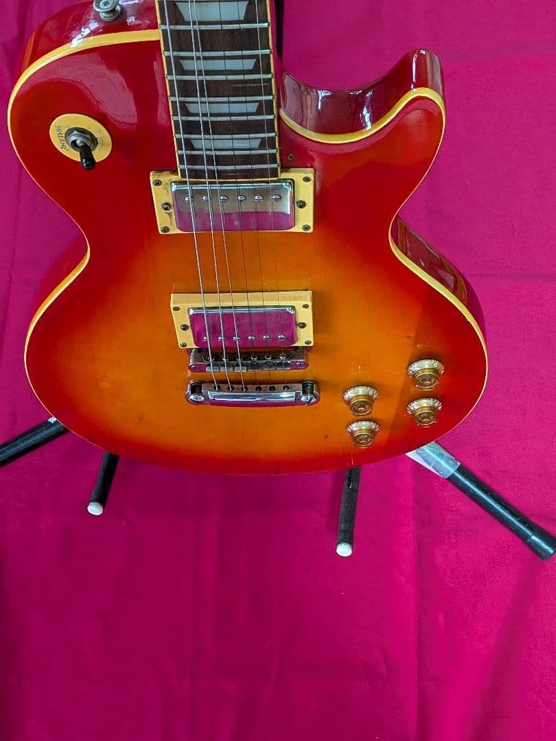 Maison Les Paulelectric Guitar The Sound Comes Out Without Any Problems