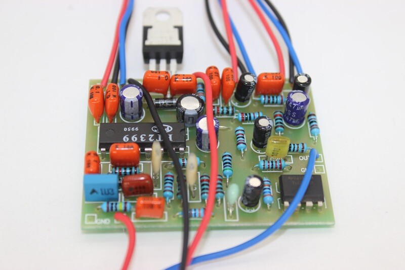 Diy Deep Blue Delay Guitar Effects Pedal Handmade Finished Board !