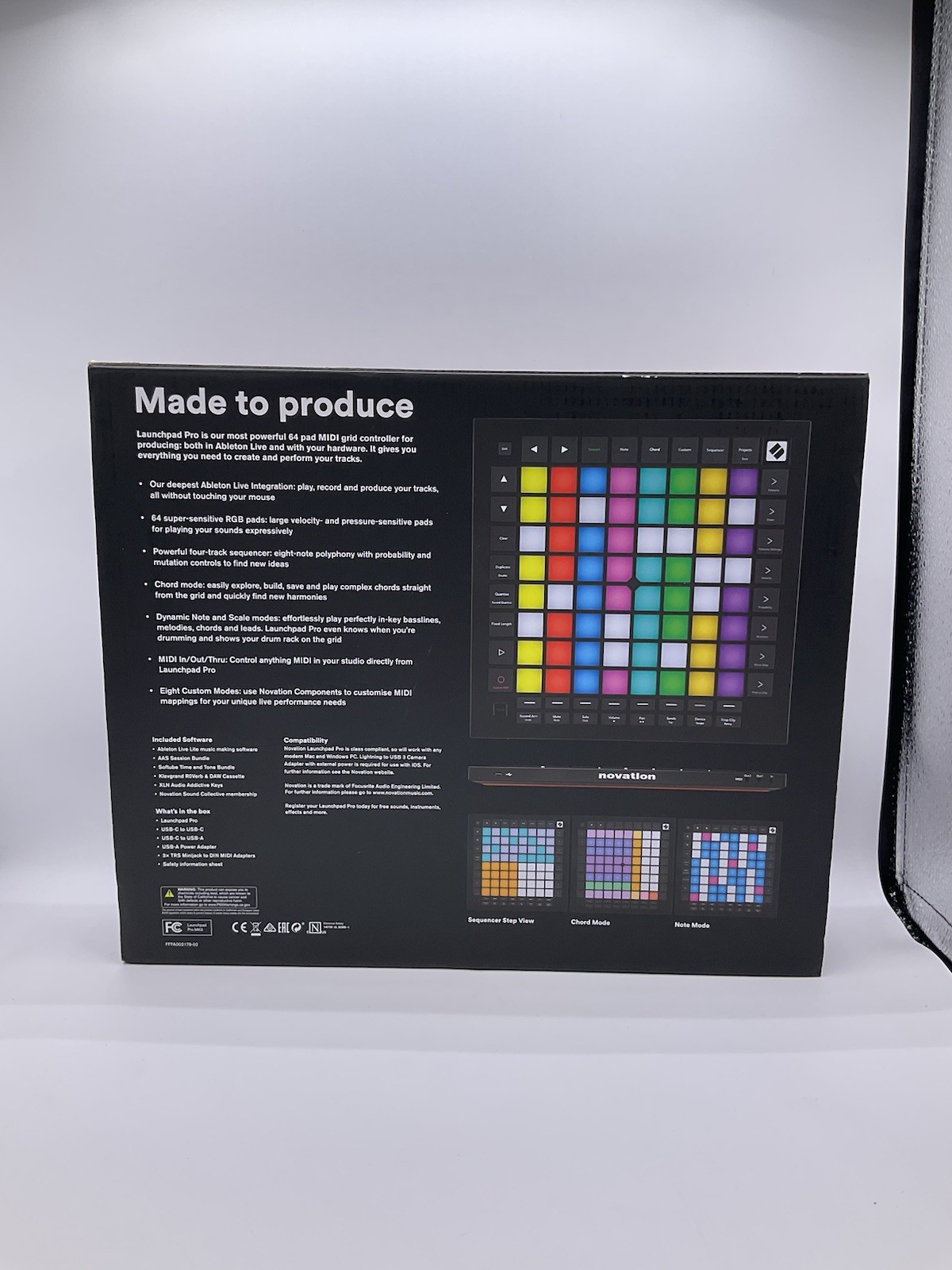 Novation Launchpad Pro MK3 Ableton Live USB MIDI RGB 64-Pad DJ Controller