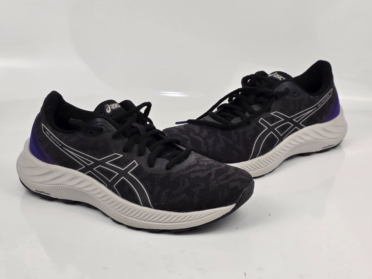 Asics Gel-Excite 8 Purple Women's Black / Purple Running Shoes US Size 7.5